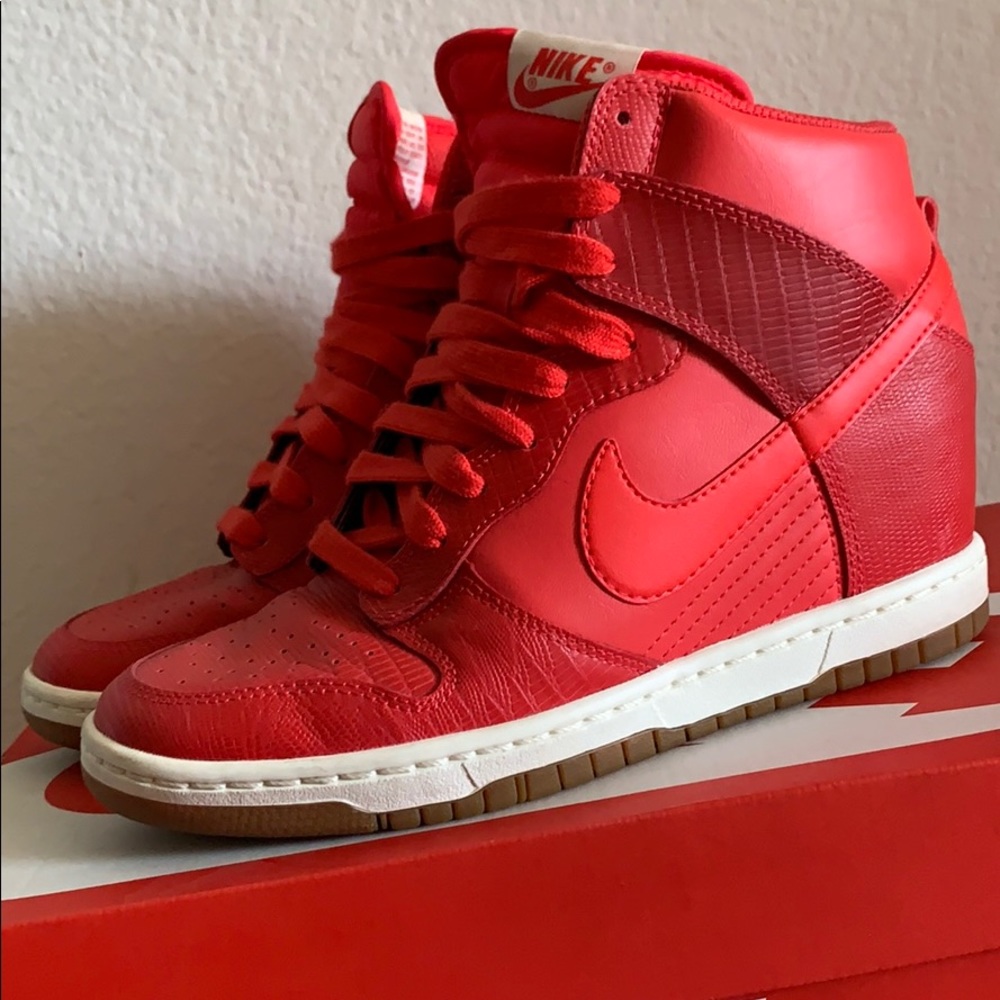 NIKE Red Dunks Sneakers